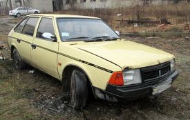 На Хмельниччині затримали чоловіка, який вкрав авто, щоб "зганяти" за цигарками