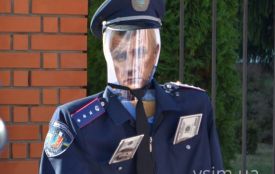 Радник Авакова заявив, що пікет проти Семенишина проплатили