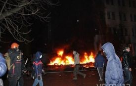 19 лютого у Хмельницькому штурмували СБУ