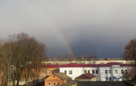 Фото дня: на кілька хвилин після дощу у Хмельницькому з'явилась веселка