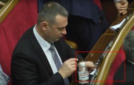 Нардеп від Хмельниччини Андрій Шинькович знову попався на кнопкодавстві