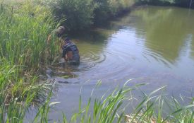 На Хмельниччині в річці знайшли тіло чоловіка