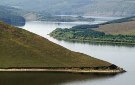Через дощі вода у річках Хмельниччини виходить з берегів