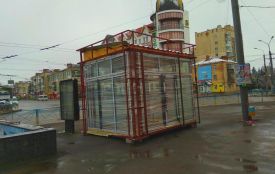 Хто поставив кіоск біля «підземки» і чому він зник