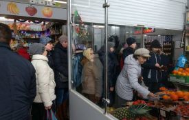 Місія “скупити все”: передноворічний ажіотаж на ринках Хмельницького