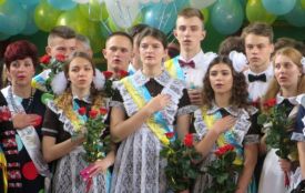 “Совкова форма” чи українська вишиванка: що одягати школярам на останній дзвоник