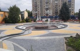 Через постійні зливи відкриття фонтану біля "Сілістри" перенесли