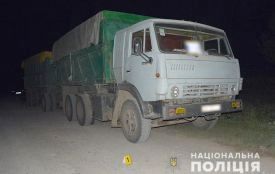 У Хмельницькому районі під колесами «КАМАЗу» загинув пішохід