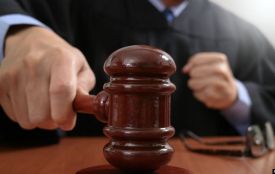 На Хмельниччині чоловіка оштрафували за погрози та лайку