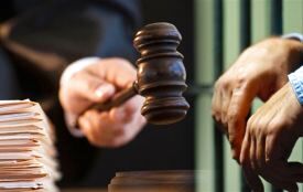 "Мав секс із дочкою і облив її кислотою": що вирішив суд