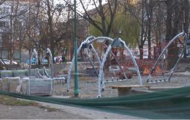 У сквері Шевченка облаштовують дитячий майданчик за 3,5 мільйона