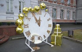 У Хмельницькому з’явилася ще одна новорічна інсталяція (ФОТО)