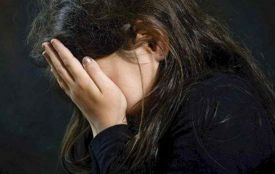 Бив та показував порно. На Хмельниччині чоловіка підозрюють у розбещенні 9-річної дівчинки