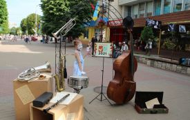 На Проскурівській провели джазовий перформанс