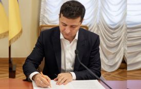 До Дня Конституції Зеленський нагородив чотирьох мешканців Хмельниччини