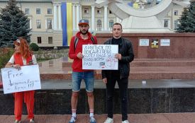 Хмельничани вийшли на майдан, аби підтримати підозрюваних у резонансних вбивствах