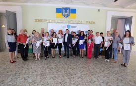 Кращим медикам Хмельницького хочуть дати по 10 тисяч гривень (СПИСОК)