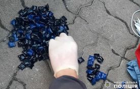 У Хмельницькому спіймали "закладчиків-гастролерів" з  купою наркотиків (ФОТО)