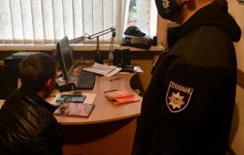 На Хмельниччині водій спробував підкупити капітана поліції: навіщо та за скільки