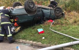 ДТП на Бандери: 18-річний водій «BMW» влетів в дорожній знак і перекинувся