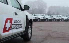 Сімейні лікарі Хмельниччини отримали новенькі Renault за понад 13 мільйонів гривень