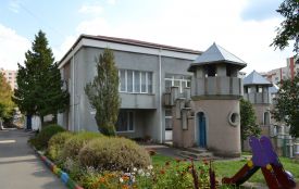 Масове захворювання в НВО №1 приїхали розслідувати чиновники з Києва. Що розповіли на брифінгу