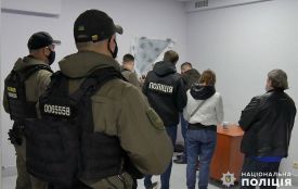 Викриття борделю у Хмельницькому: парі сутенерів оголосили про підозру