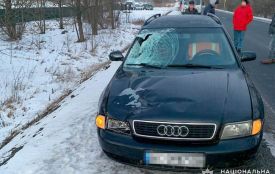 Біля Хмельницького на смерть збили 40-річну жінку