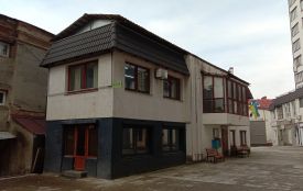 На Проскурівській виявили самовільну прибудову. Чи можуть знести? (ФОТО)