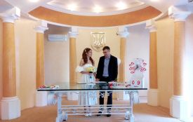 50 днів війни: скільки пар одружилися в Хмельницькому за цей час
