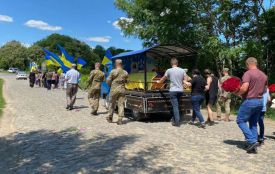 Загинули в боях за Україну: на Хмельниччині попрощалися із трьома Героями