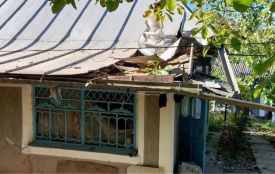 Уламок російської ракети з вибухівкою впав на будинок 93-річної бабусі (ФОТО, ВІДЕО)