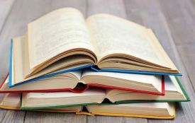 Донатимо українськими книгами: у Хмельницькому стартувала особлива акція