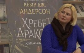 Хмельничанка переклала нову книгу письменника, який написав “Зоряні війни” та комікси для Marvel