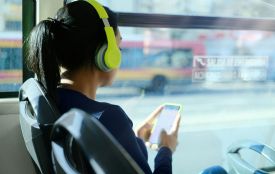 Кабмін обмежив використання музики у громадському транспорті