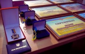 Трьом рятувальникам Хмельниччини вручили ключі від квартир (ФОТО, ВІДЕО)