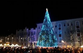 Встановлення ялинки у Хмельницькому: за чи проти? (ОБГОВОРЕННЯ)