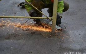 У Хмельницькому демонтують незаконний балкон та ворота: адреси