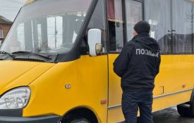 Хмельницькі патрульні перевіряють перевізників