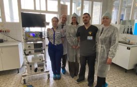 АТБ та Райффайзен Банк передали найсучасніше медичне обладнання центру хірургії ускладнень лікарні ім. Мечникова (новини компаній)