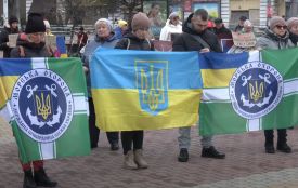 «Дякую за те, що ви робите»: у Хмельницькому люди вийшли на мітинг