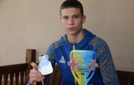 Тренувався по шість днів на тиждень: 14-річний хмельничанин став чемпіоном України з боксу