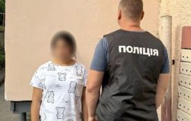 Обкрадали людей на залізничному вокзалі: у Хмельницькому викрили групу злодіїв