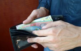 Які зарплати у директорів хмельницьких шкіл (ІНФОГРАФІКА)