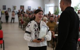 Квартири та відзнаки до Дня міста: хмельницьких військових нагородили з нагоди свята