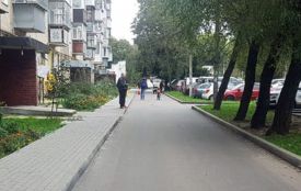 У Хмельницькому автомобіль наїхав на 81-річну жінку