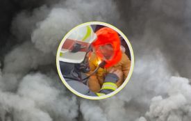У Хмельницькому загорілось в під’їзді багатоповерхівки: надзвичайники врятували малюка