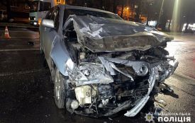 Аварія на проспекті Миру: водія забрали у важкому стані