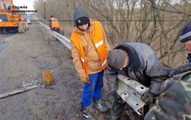 На Хмельниччині тривають дорожні роботи на автошляхах: що та де роблять (ФОТО)