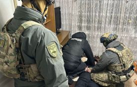 У Хмельницькому затримали 27-річного чоловіка за підозрою у рекеті та зґвалтуванні